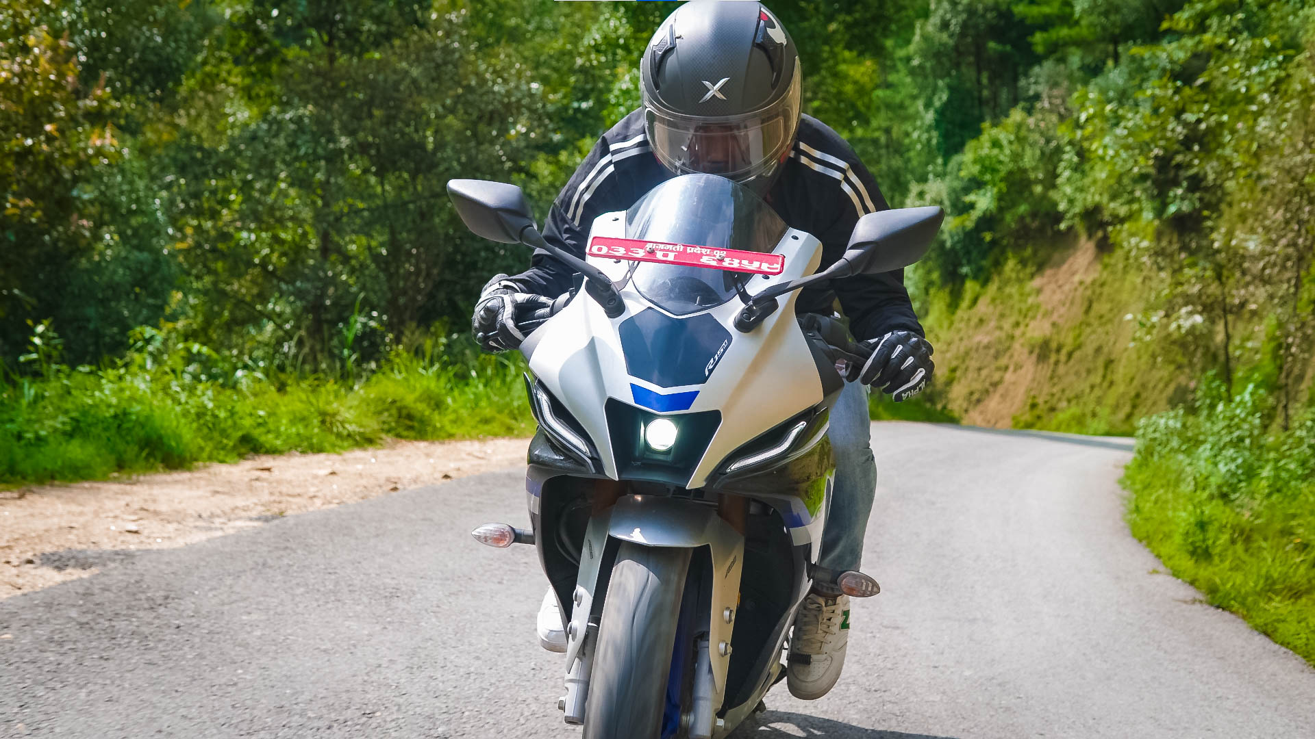Front Styling in Yamaha R15M