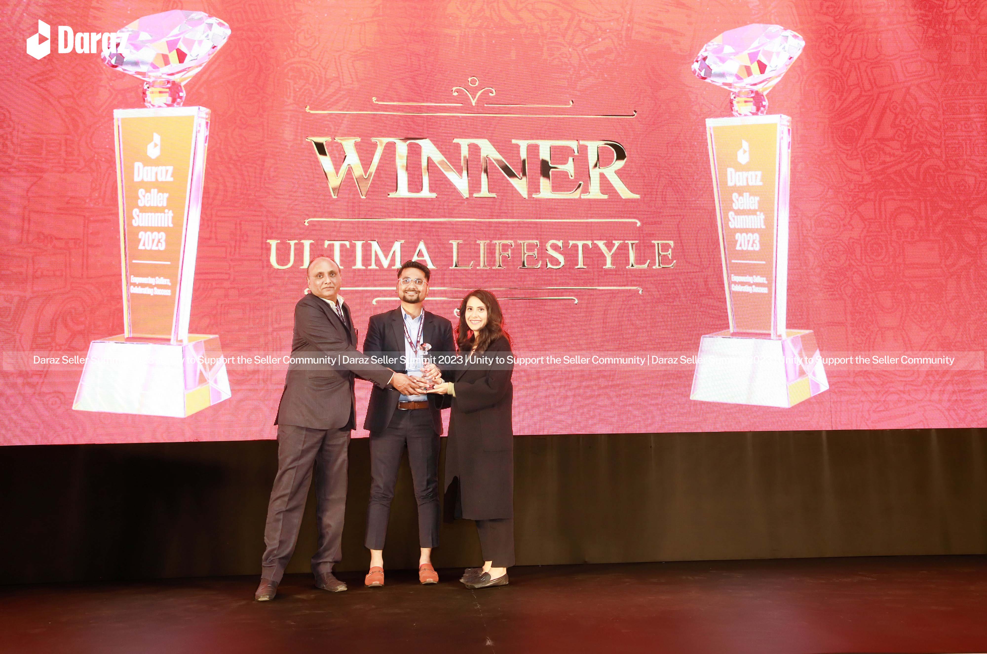 Ultima receiving Seller of the Year 2023 at Daraz Seller Summit 2023