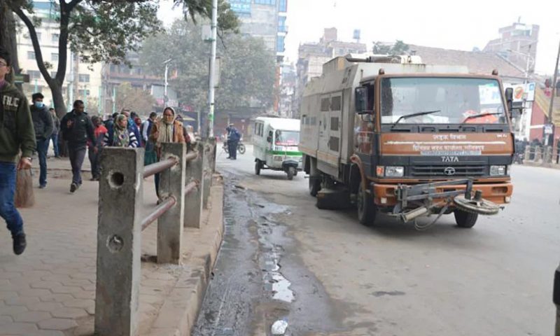KMC Starts using Broomer To Clean Roads