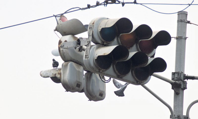 KMC To Replace Old Traffic Lights