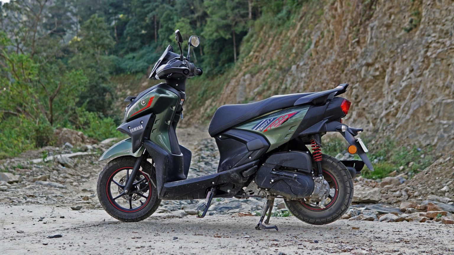 yamaha ray zr 125cc bs6