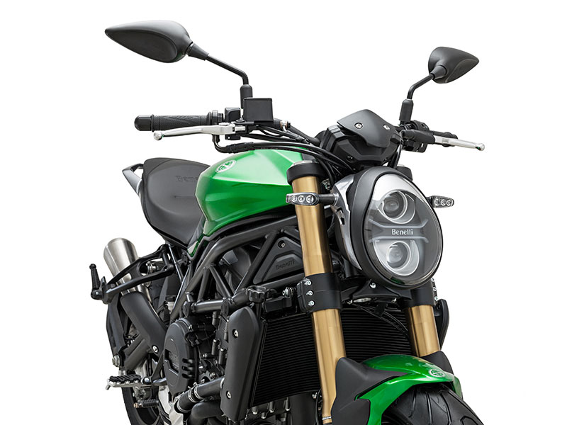 Benelli 752s - Front Styling