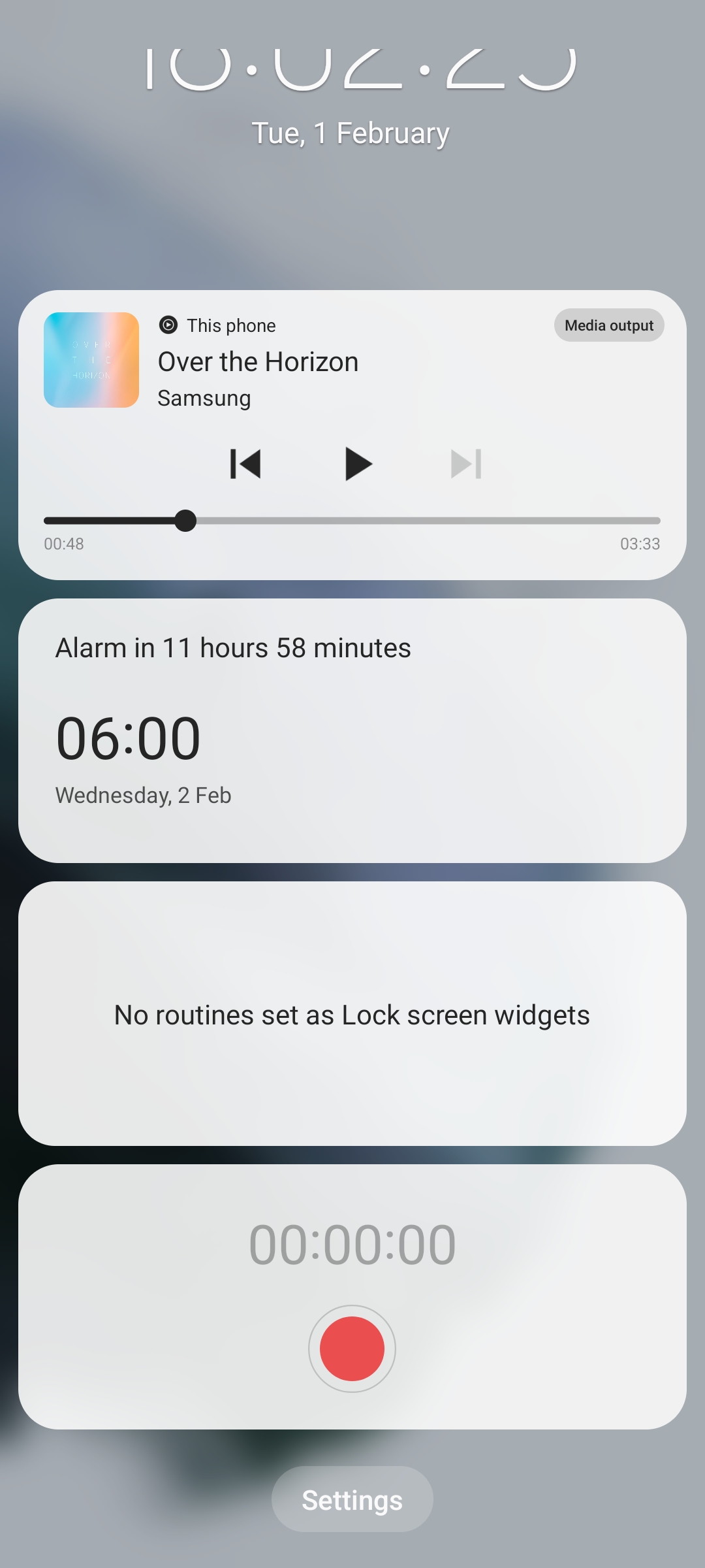 Widgets on lock screen - One UI 4