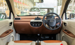 How to Prep Your Car for a Long Drive: Safety & Comfort Essentials