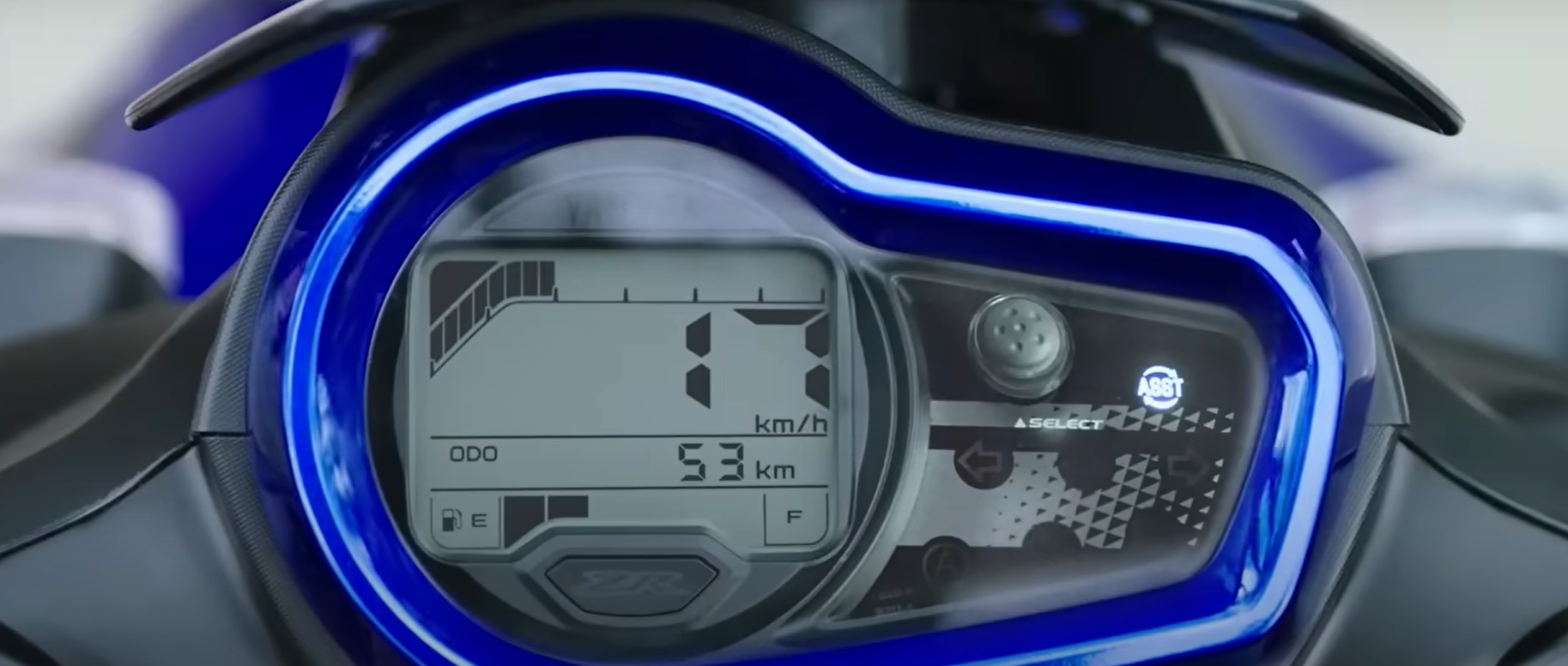 Digital Instrument Cluster in ZR 125