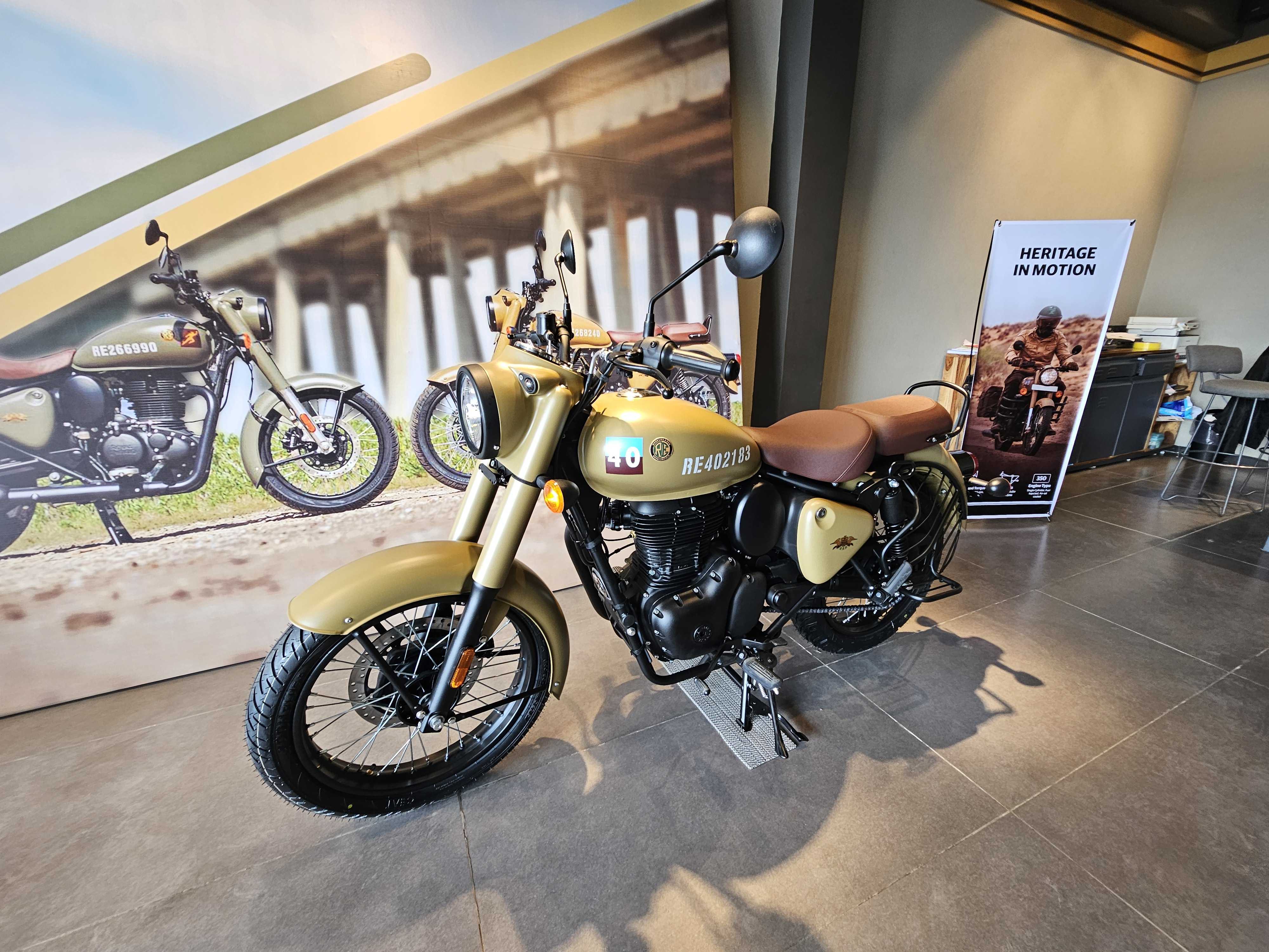 Royal Enfield Classic 350 Signals Edition