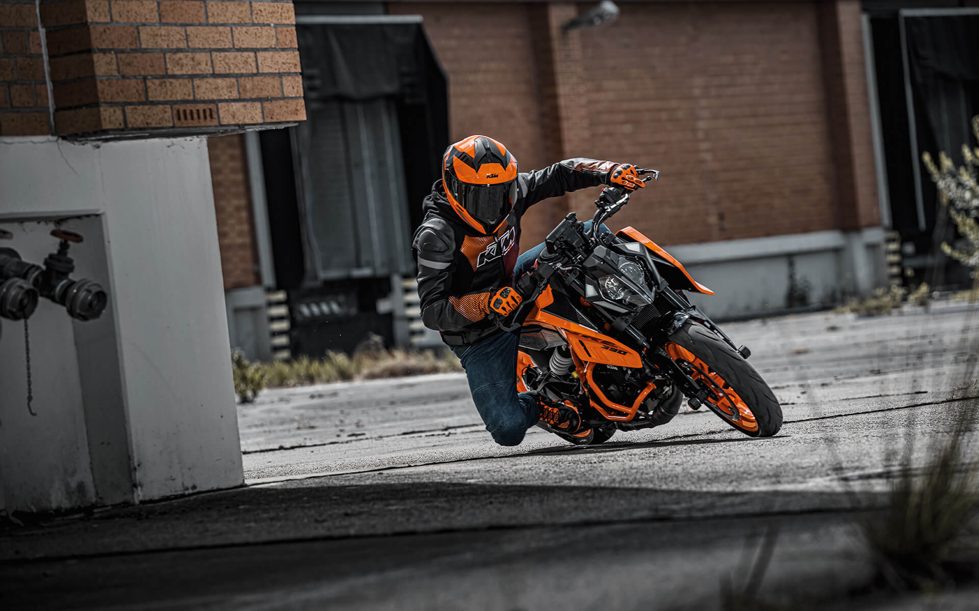 2024 KTM Duke 390 Launched in Nepal: Flagship KTM is Here!