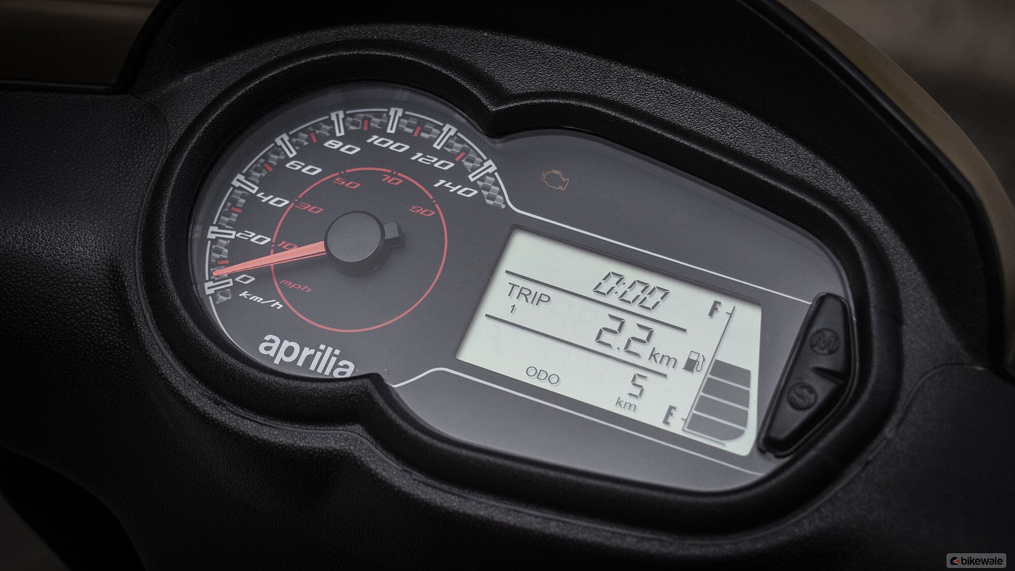 Instrument Cluster in Storm 125