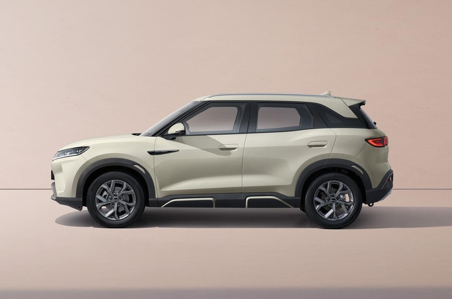 Side Styling in BYD Atto 2