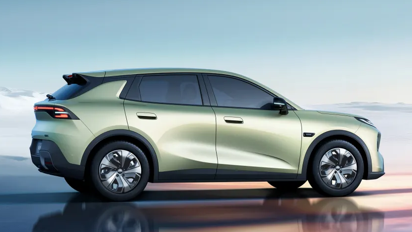 Side Styling in Deepal S03