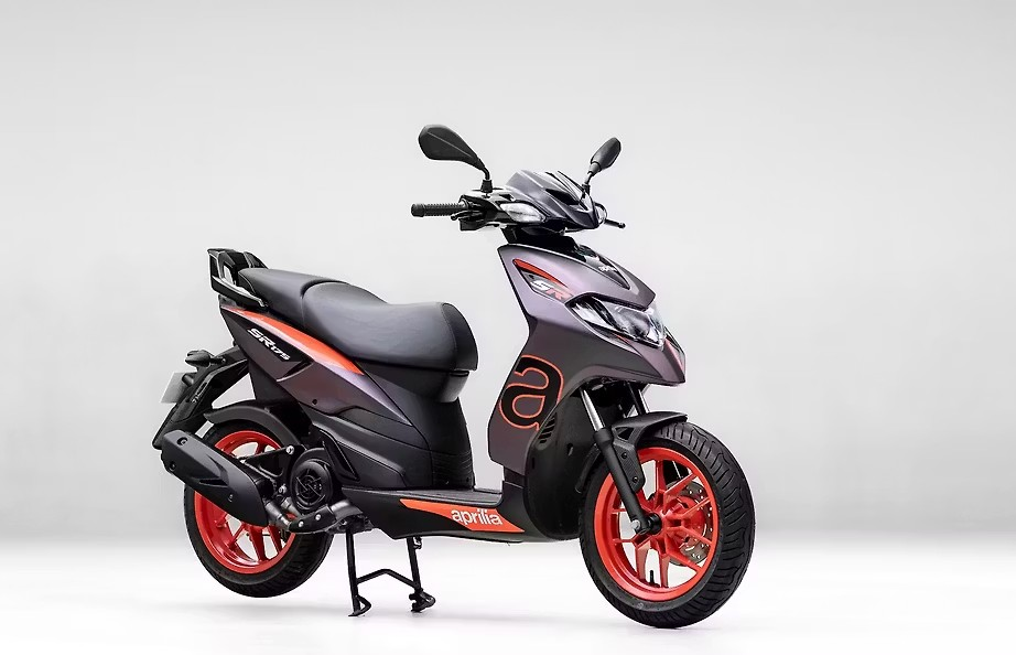 Front Styling in Aprilia SR 175