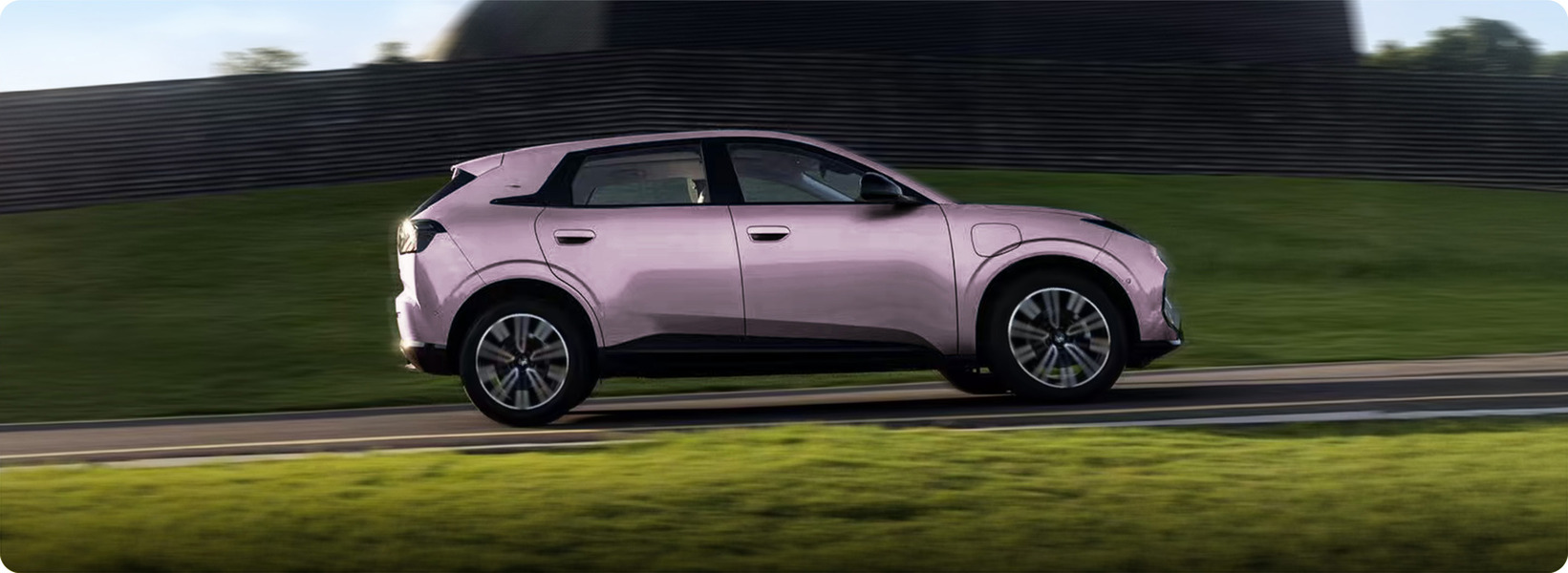 Side Styling in Arcfox T1